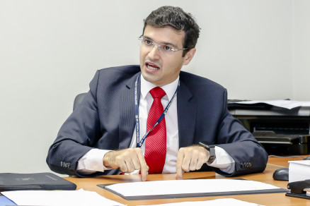 Marcos Bulhões - Promotor MP-MT
