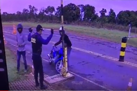 vÃdeo mostra assalto de vigilante da bom futuro